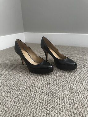 Aldo Black Patent Leather Platform Pumps